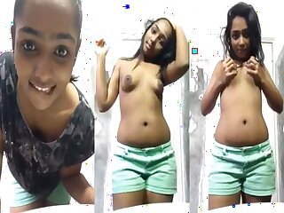 SriLankan girl video for her boyfriend