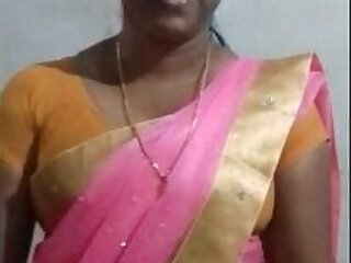 Tamil Bhabhi Breasts Show