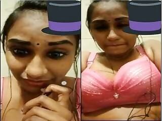 Pretty Tamil Girl Fingerjobs