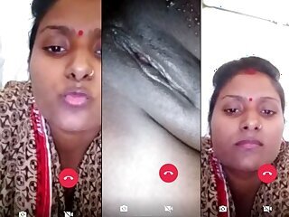 Indian Bhabhi pussy show on selfie cam